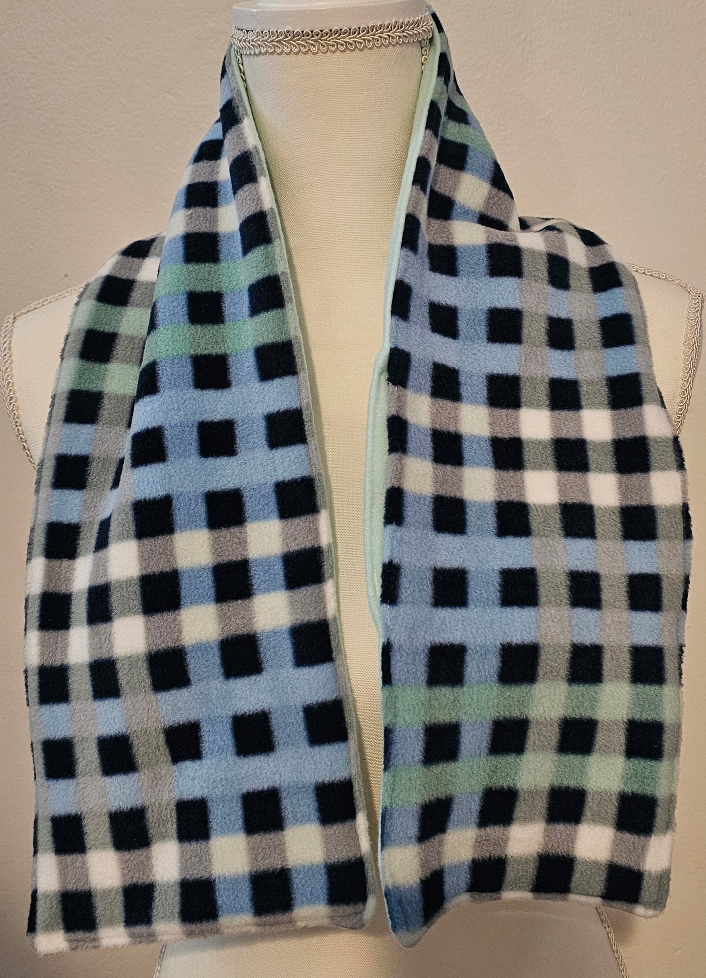 Checkered Fleece Scarf – Blue & Green Plaid