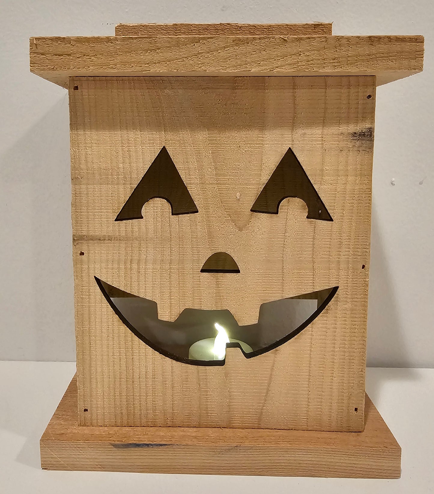 π Rustic Wooden Jack-Oβ-Lantern Lantern π―οΈ